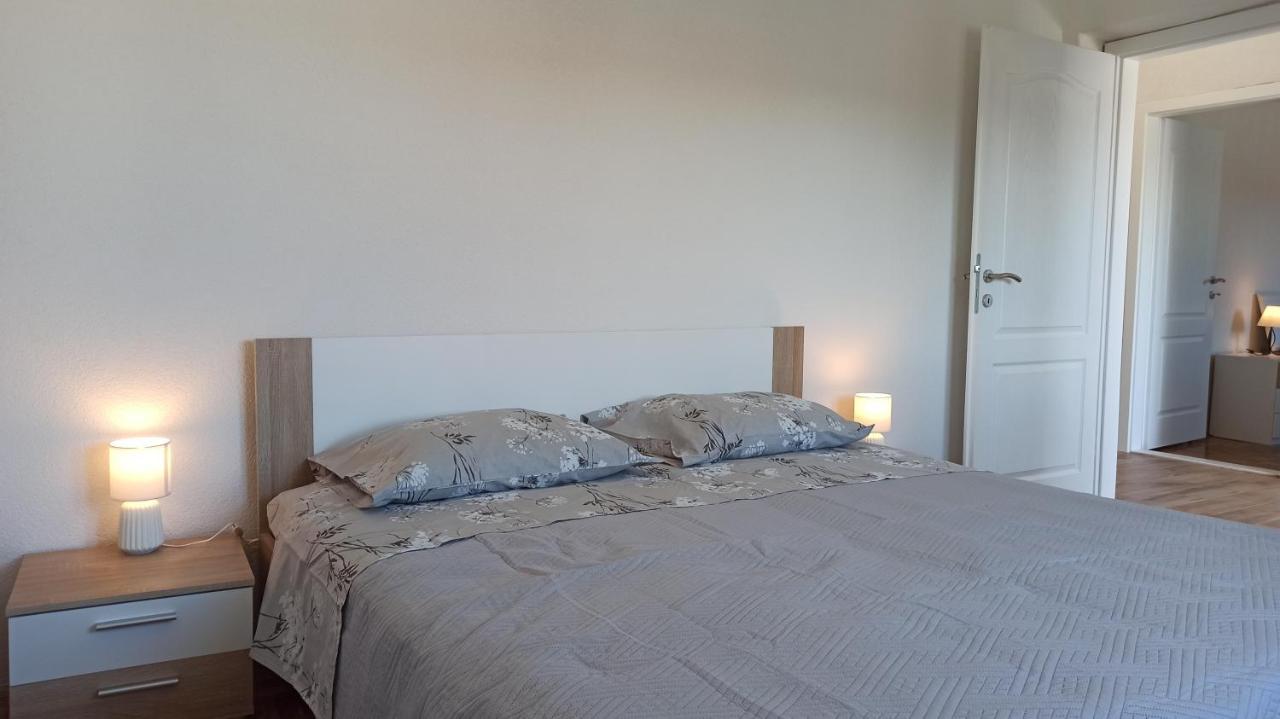 Apartments Zuzul - Трогир Экстерьер фото