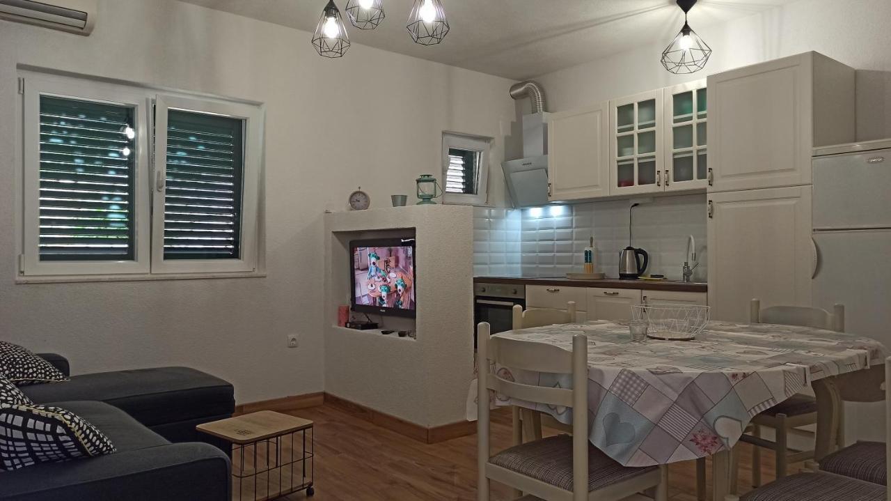 Apartments Zuzul - Трогир Экстерьер фото